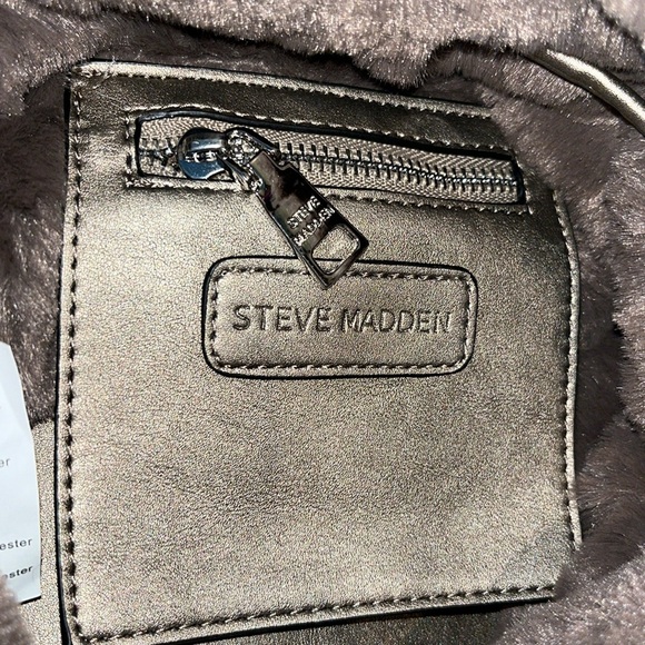 Steve Madden  Crossbody or shoulder bag  metallic  fur lined   Brown/silver  NWT - Picture 14 of 17